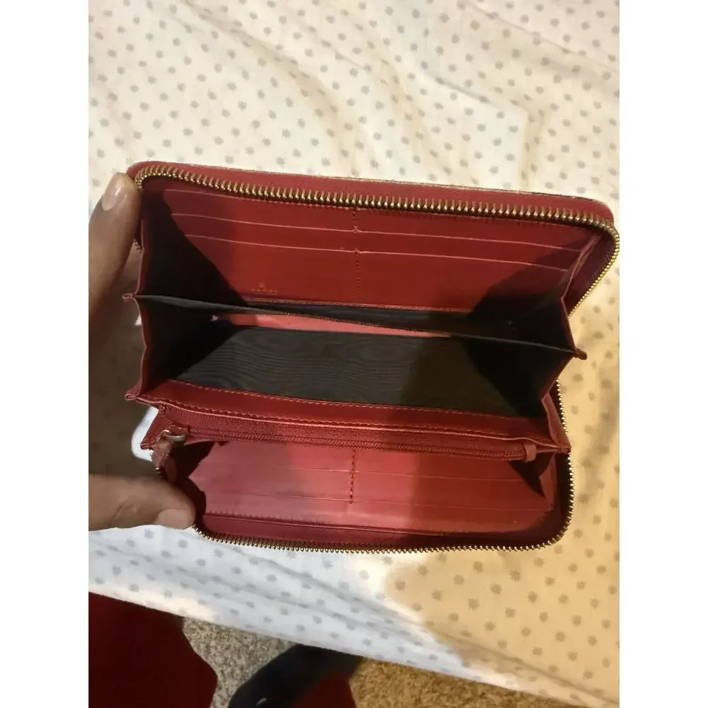 GUCCI Beige/Red GG Canvas w/Rainbow/Love Patch Zip Around Wallet